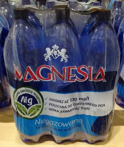 Magnesia Woda niegazowana 1,5l karton.jpg