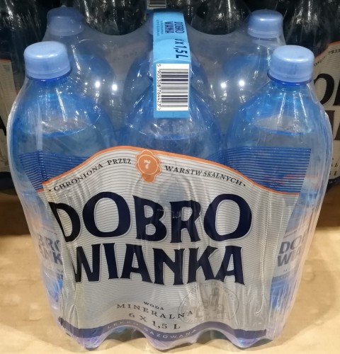 Dobrowianka Woda lekko gazowana 1,5l karton.jpg