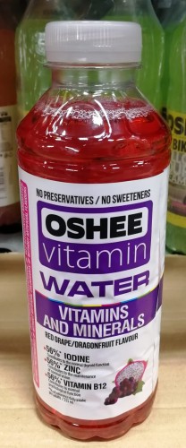 Oshee Witaminy i Minerały 555ml.jpg