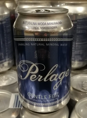 Cisowianka Perlage gazowana 330ml puszka.jpg