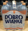 Dobrowianka Woda niegazowana 1,5l karton.jpg