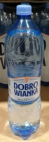 Dobrowianka Woda lekko gazowana 1,5l.jpg