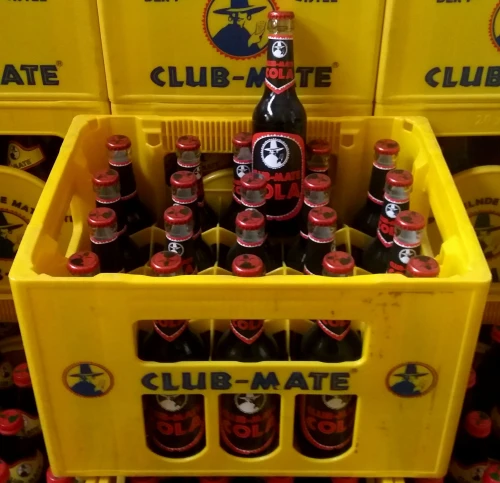 Club Mate Cola 330ml skrzynka.jpg