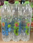 Kubuś Waterrr Napój o smaku jabłka 1,5l - karton