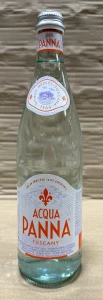 Acqua Panna Woda niegazowana 750ml (butelka szklana)